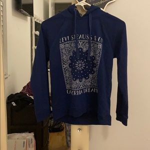 Levi’s sweat shirt